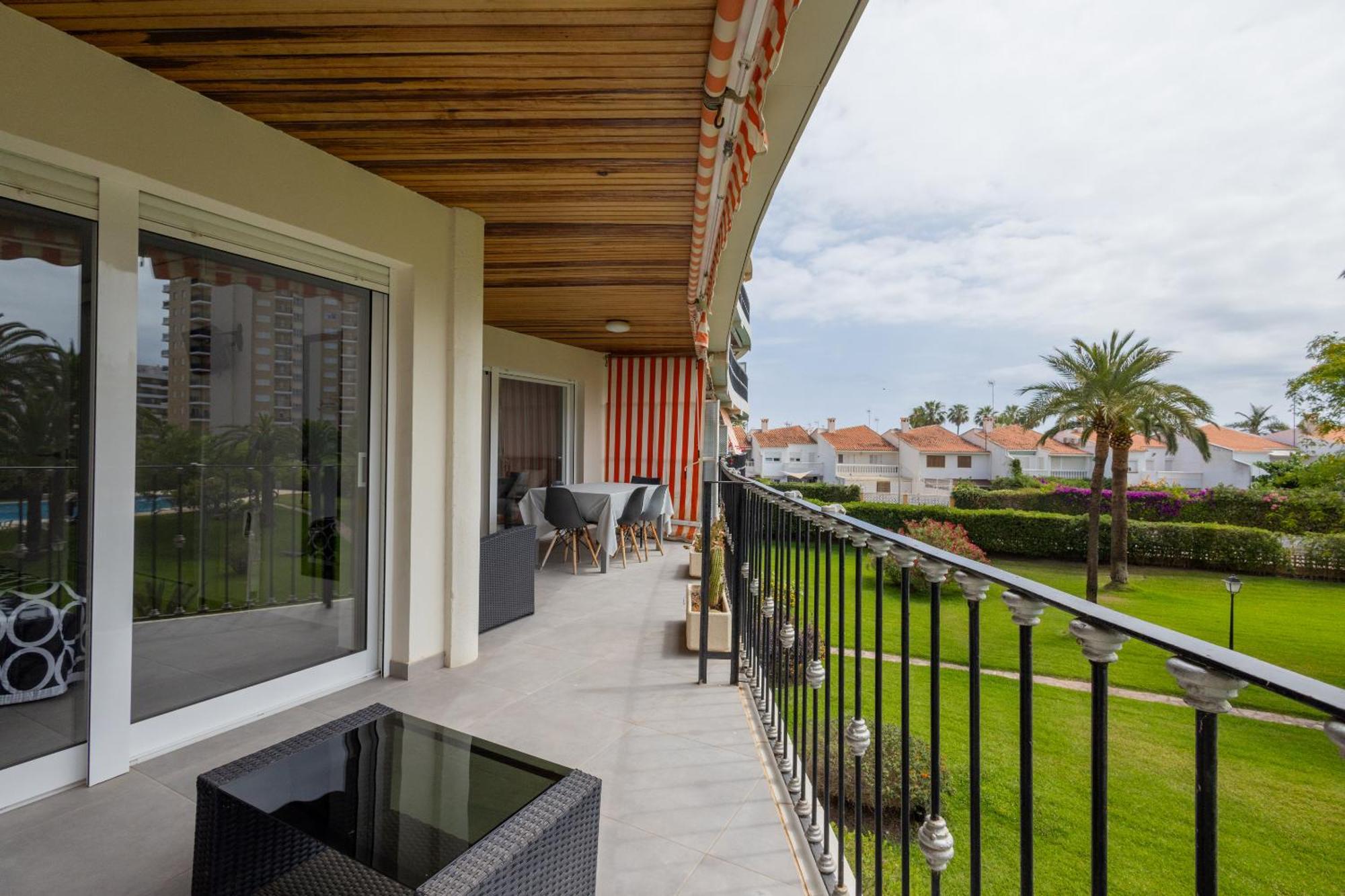 Residencia De Lujo Frente Al Mar Apartment Playa de Gandia Ngoại thất bức ảnh